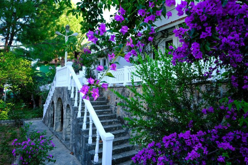 Larissa Hill Beach Hotel Konakli Ngoại thất bức ảnh